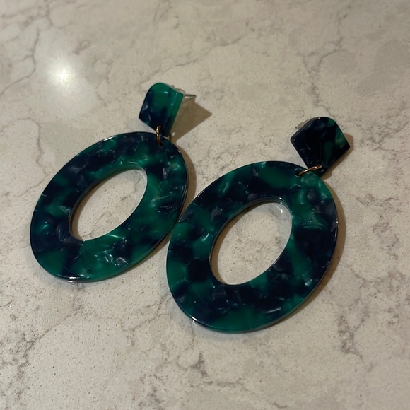 ❄️Emerald green Park Lane earrings - Picture 1 of 2